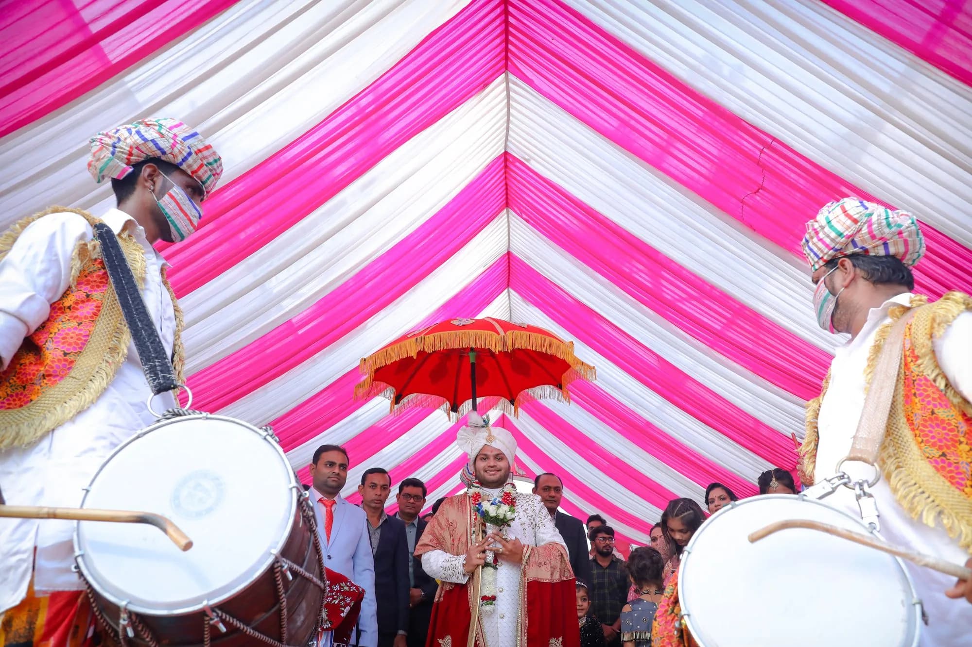 The wedding day, in full